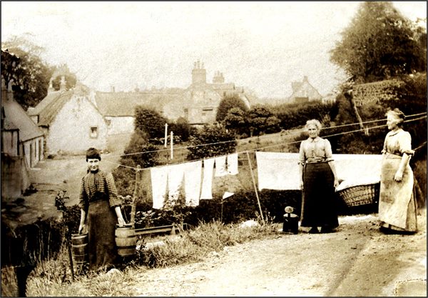 Washer Women at Pathhead Cottages