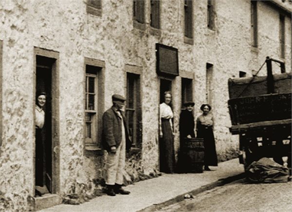 Main Street detail