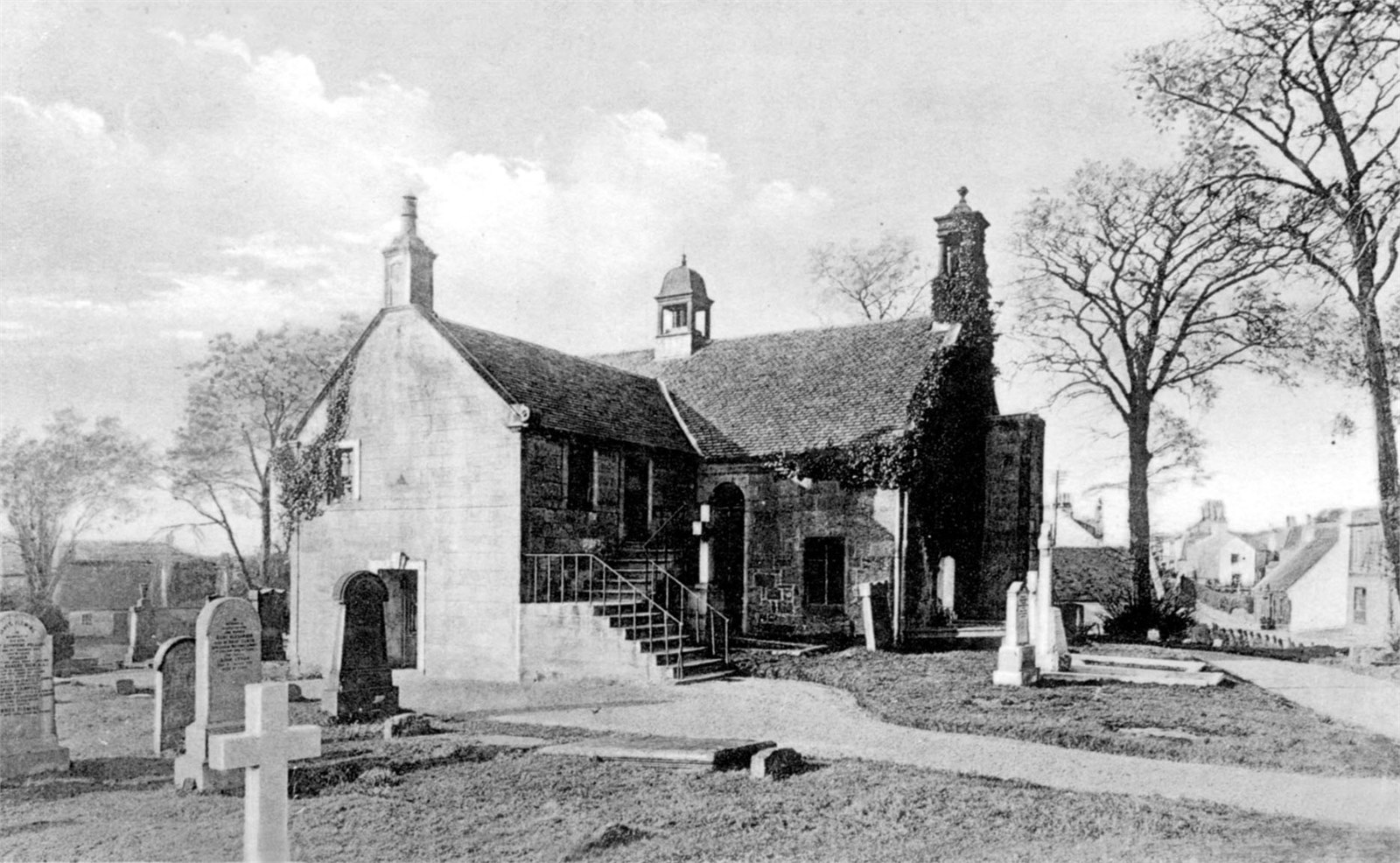 Carmunnock Church