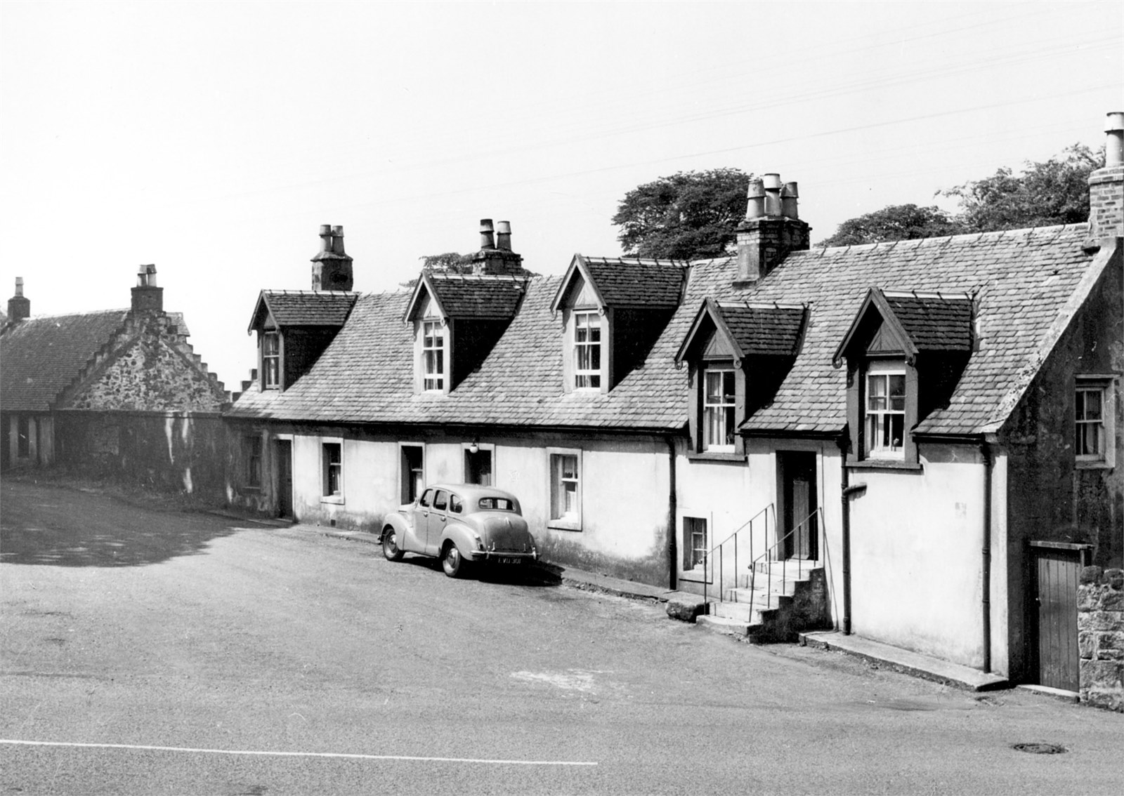Manse Rd.