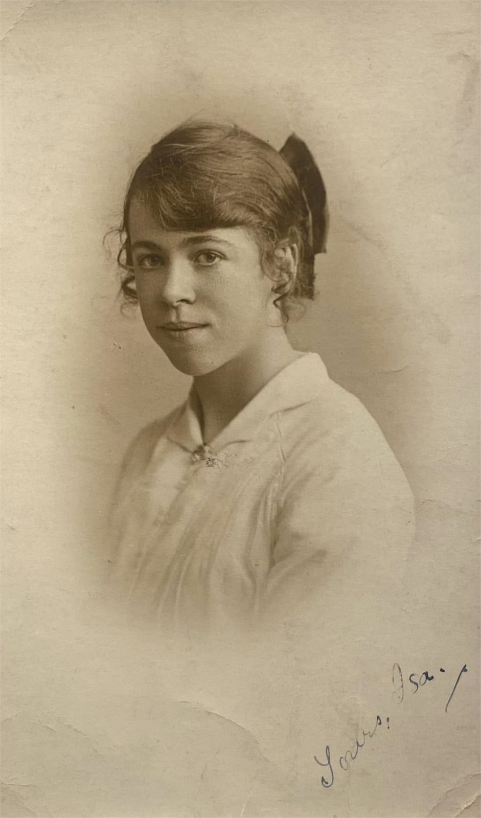 Isabella McNiven?