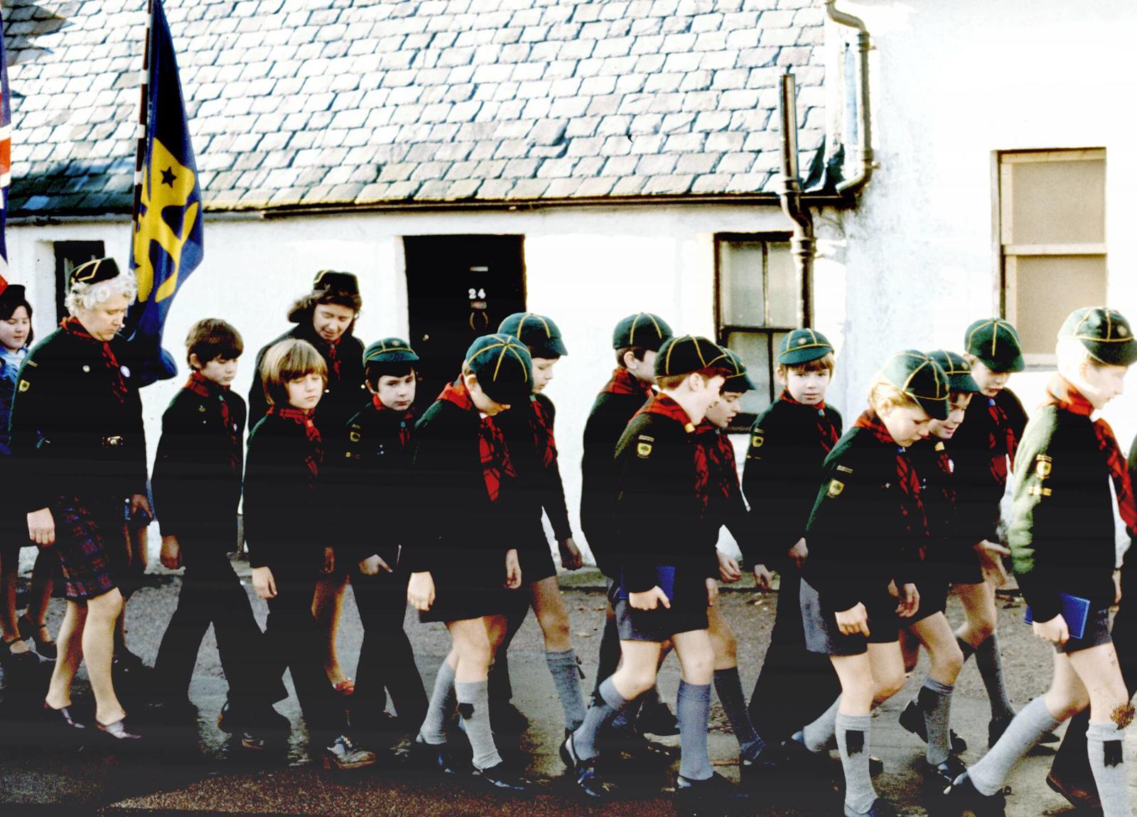 Parade 4